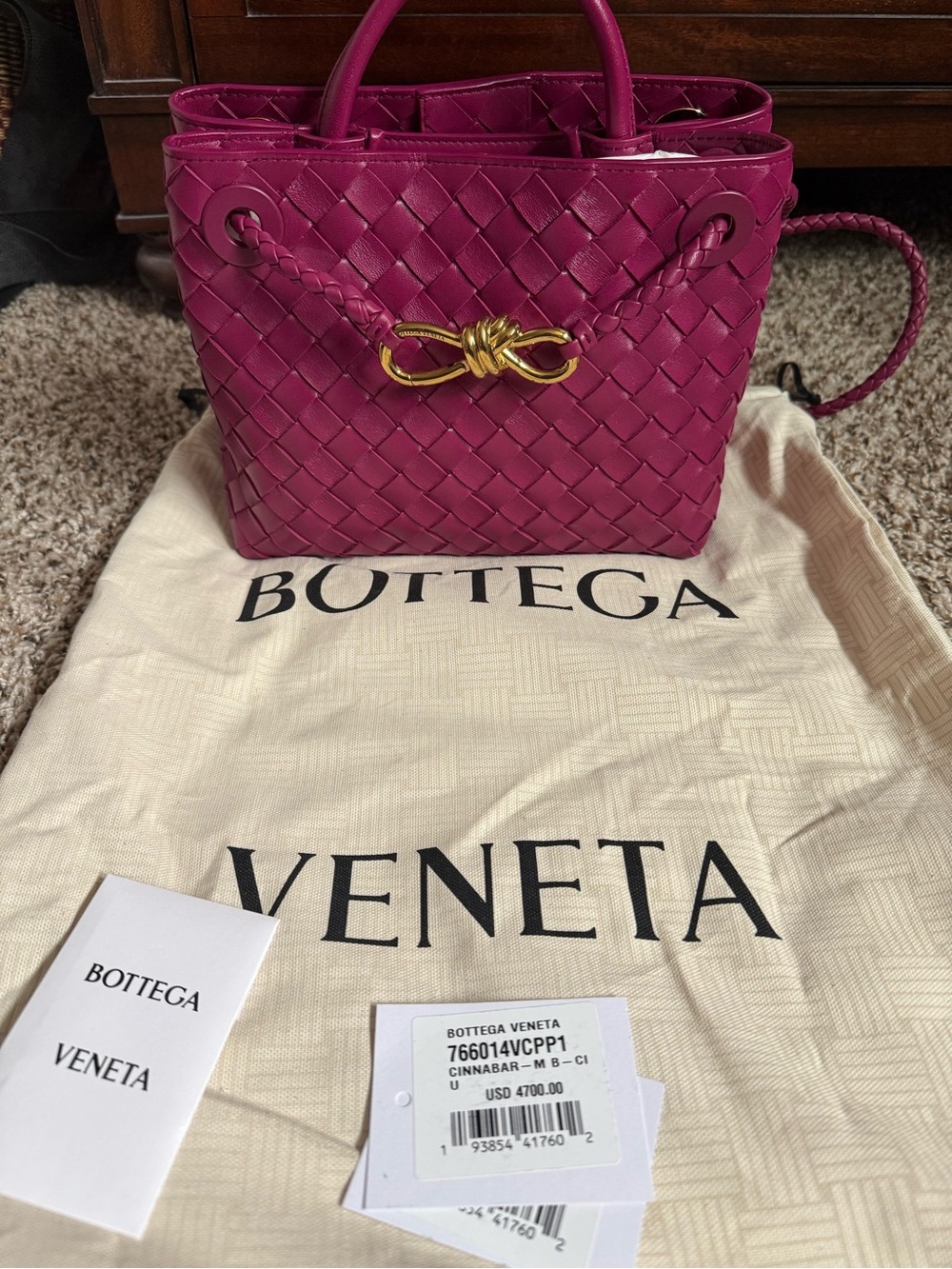 Bottega Veneta Cinnabar Andiamo Small Intrecciato Leather Tote - Cinnabar Pink